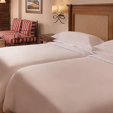 فندق غولف وسبا شيراتون فويرتفينتورا 5*