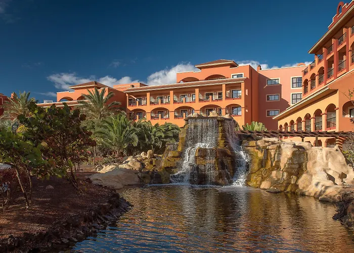 Sheraton Fuerteventura Golf & מלון