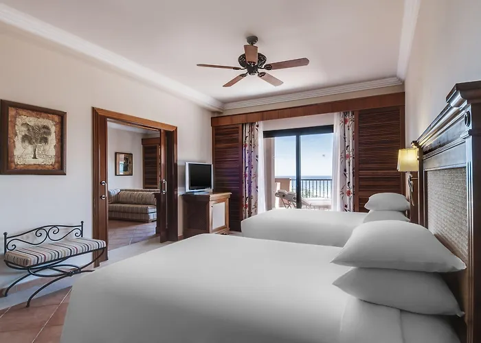 Sheraton Fuerteventura Golf & מלון קלטה דה פוסטה